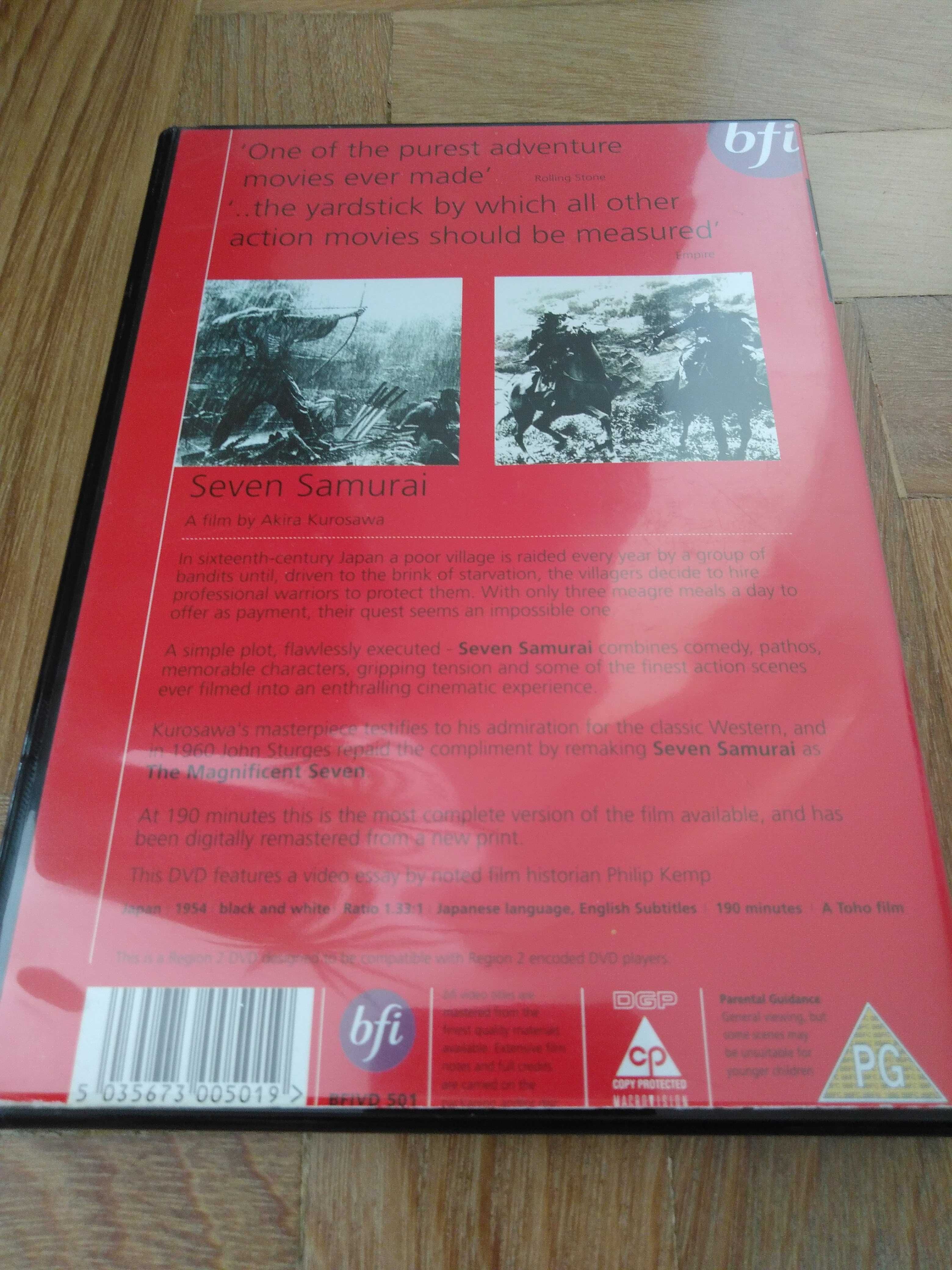 DVD "Os sete samurais", de Akira Kurosawa. Só com legendas em inglês.