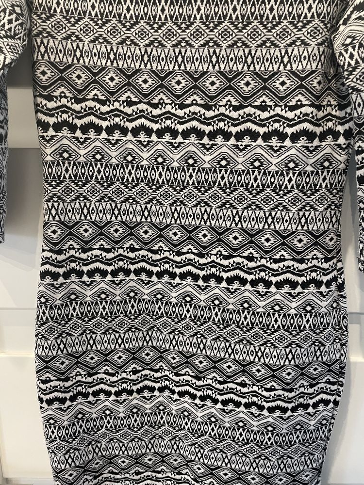 Szara sukienka, rękaw 3/4, rozmiar XS