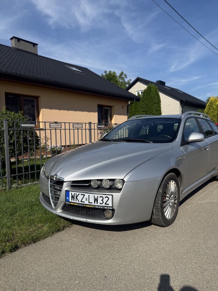 Sprzedam alfe romeo 159 w 2.4 w wersji TI