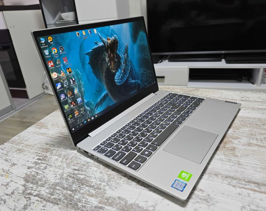 2022г Игровой Lenovo (Nvidia MX230/Core i5 8-gen/12GB/SSD+HDD/АКБ 7ч)