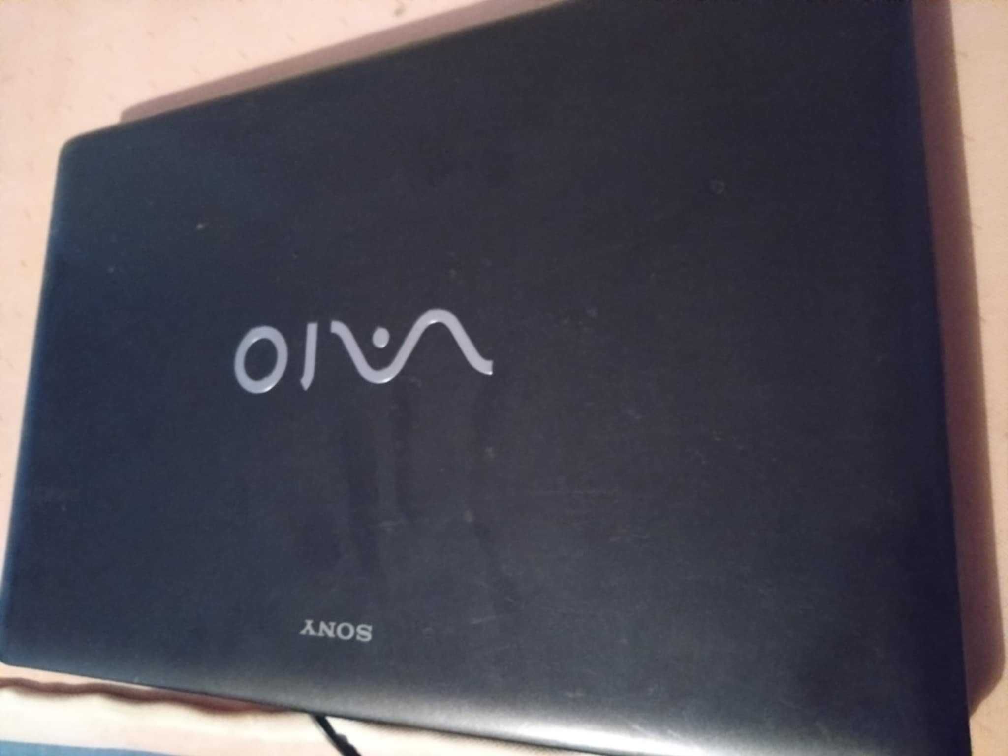 Sony VAIO VPCEB4S1E - uszkodzony