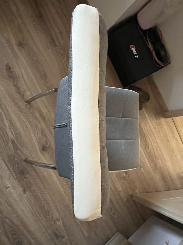 Krzesła do jadalni 7 szt szare bardzo ładne
