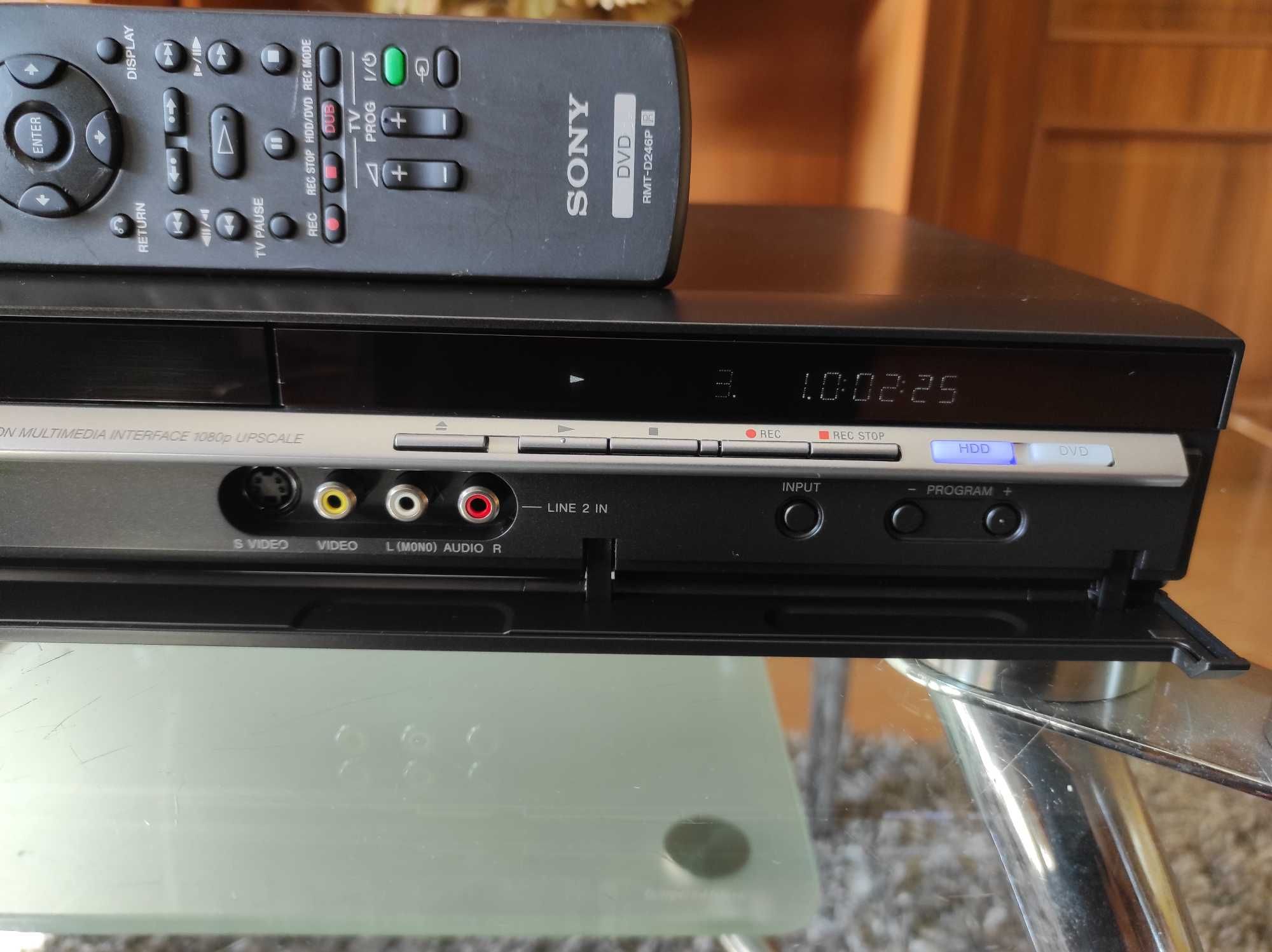 Odtwarzacz DVD, nagrywarka DVD SONY RDR-HX650 + pilot