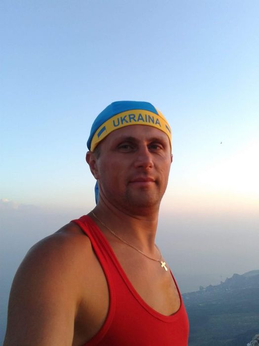 Абсолютно всю фізичну роботу вантажника різноробочого грузчика!