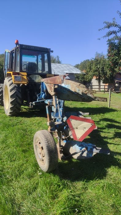 Lekki Pług obrotowy 4 skibowy lemken opal