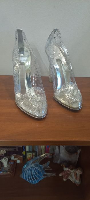 Туфлі з прозорими камінцями  Dolce Gabbana оригінал
