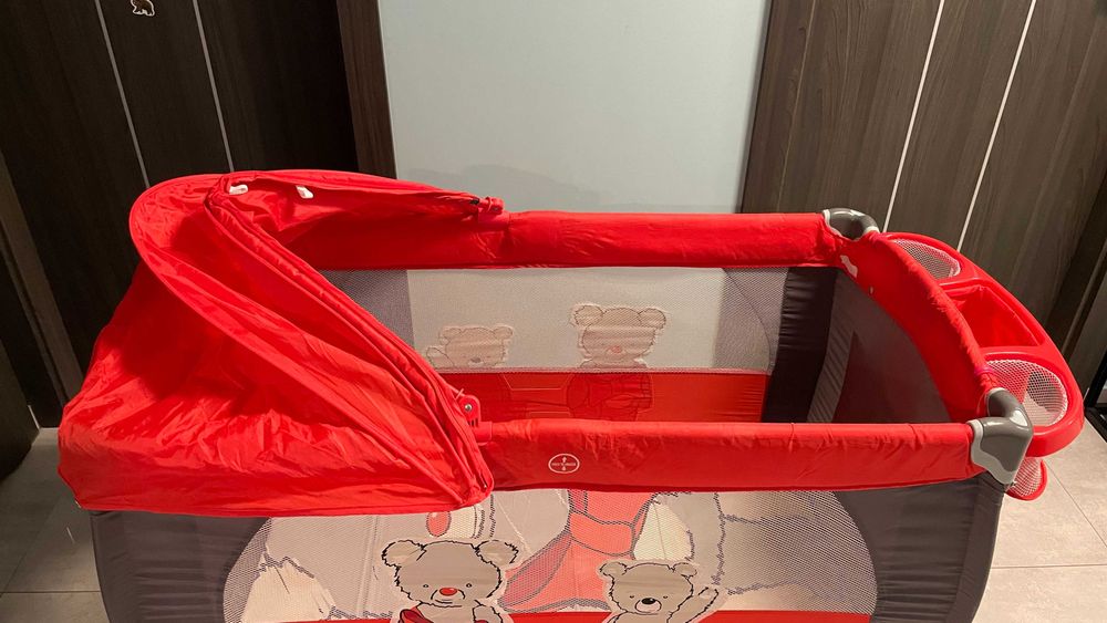 Łóżeczko dziecięce turystyczne składane Sun Baby z akcesoriami