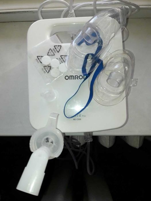 Продам компресорний інгалятор