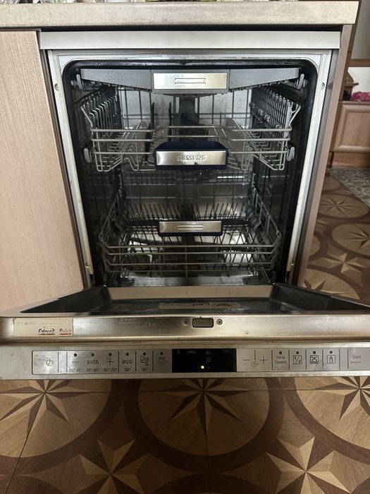 Посудомийка Siemens SN26T890EU