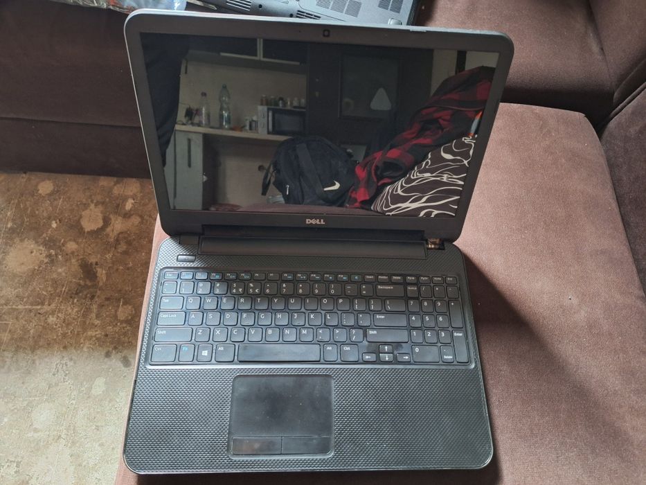 Laptop Dell Inspirion 3521