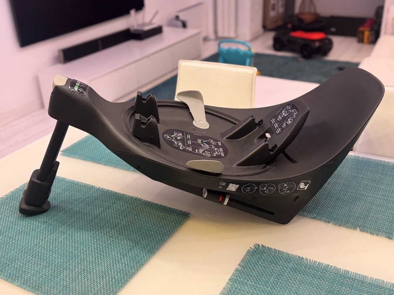 Cybex Cloud T i-Size + база T | 0–13 кг | Купували новим рік тому
