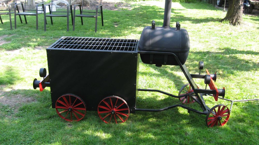Grill ogrodowy lokomotywa
