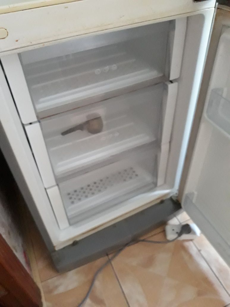 Продамо холодильник LG неморозыть