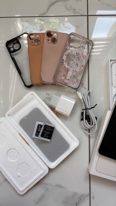 Iphone 13 mini + dodatki