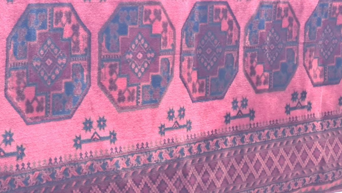 dywan  wełniany  orientalny