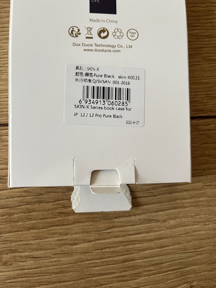 Nowe etui z klapką iPhone 12/12Pro na magnes