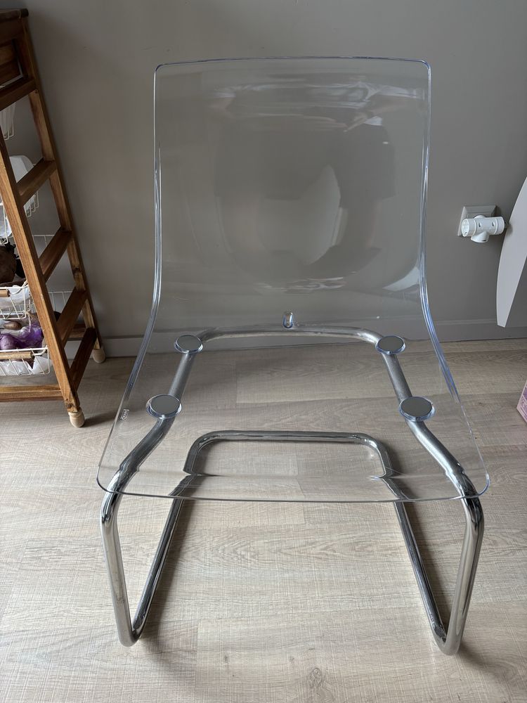 Mesa extensível e conjunto de 2 cadeiras
