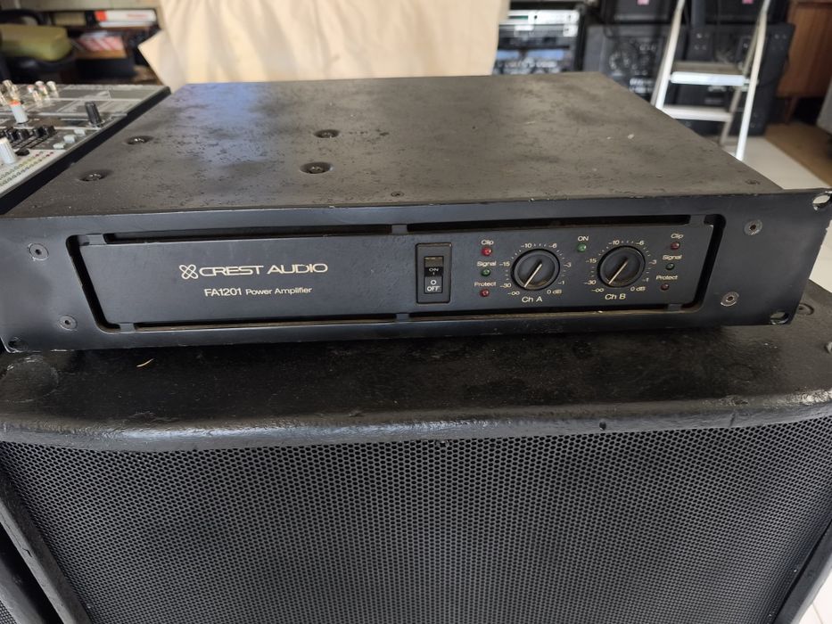 PA completo com Colunas, Mesa de Mistura e Amplificador