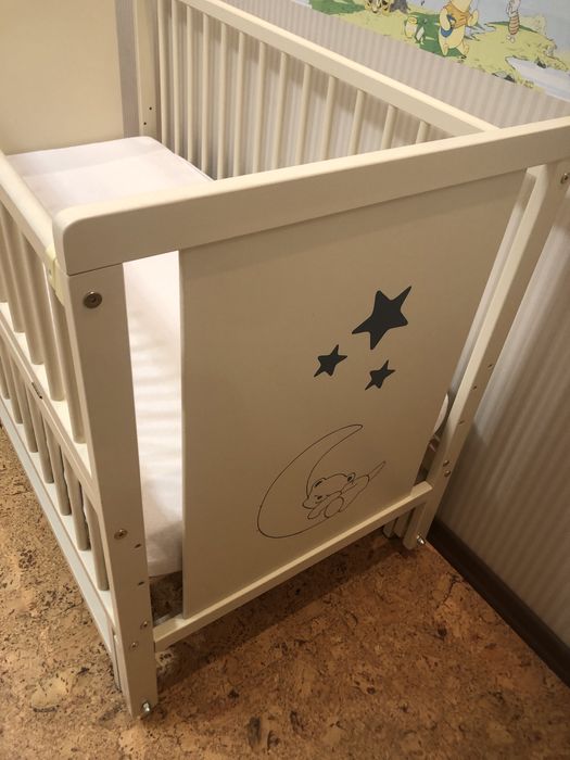 Продам дитяче ліжко з матрасом