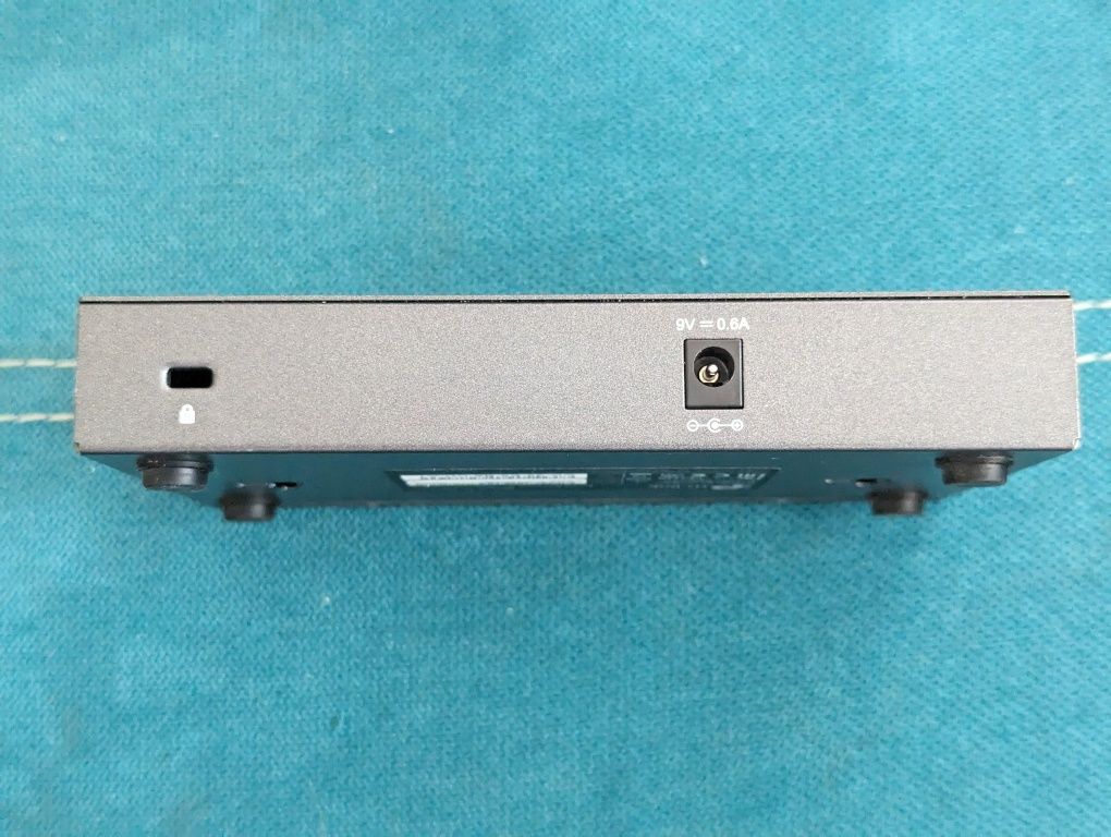 TP Link TL-R470T+ Router Do Dzielnia Pasma Zarządzanie Internetem