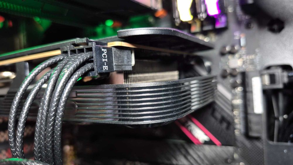 Asus Radeon RX 6600 8GB. Вживана. Гарантія 26 міс.