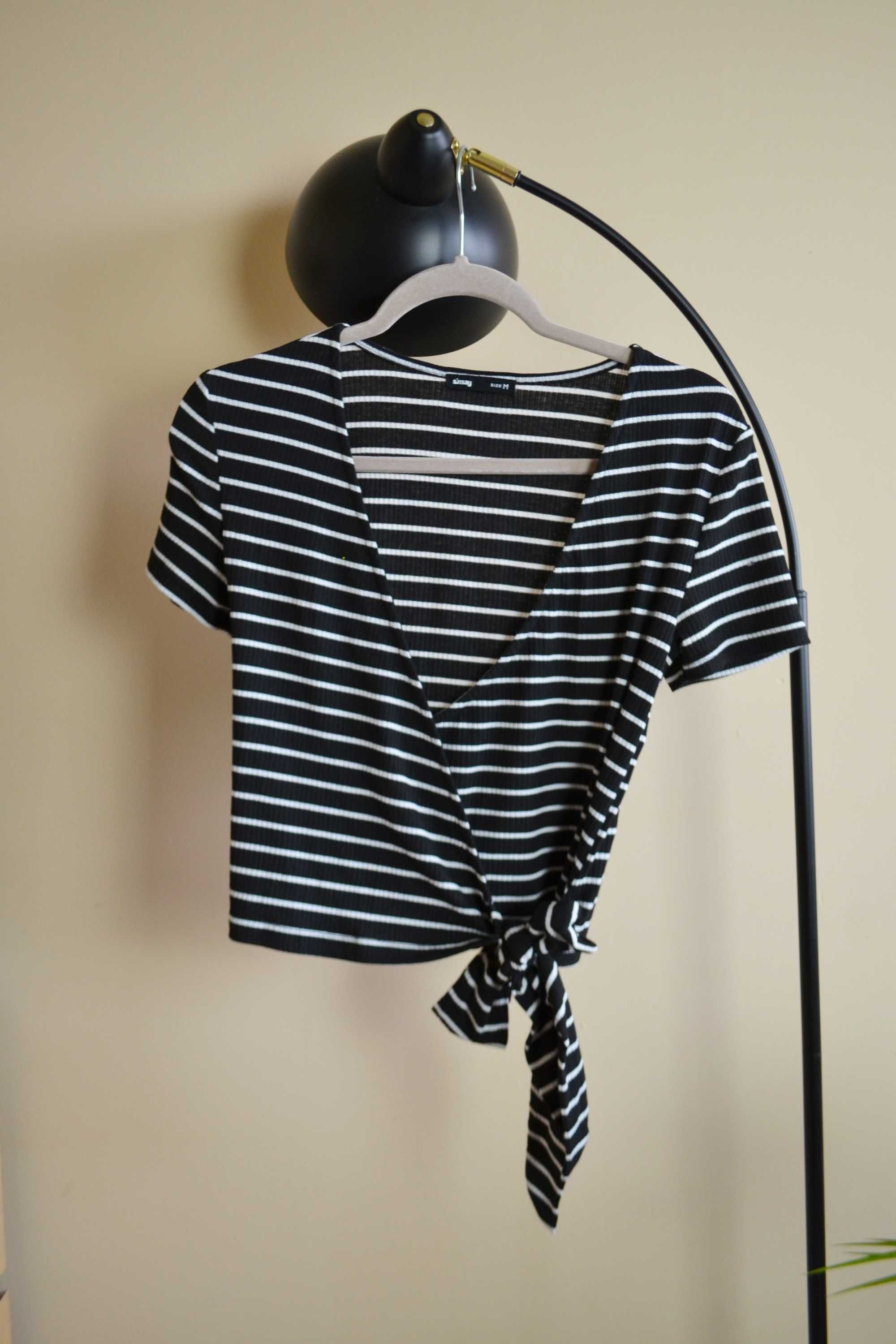 Bluzka koszulka top wiązana czarno biała w paski Sinsay M crop top