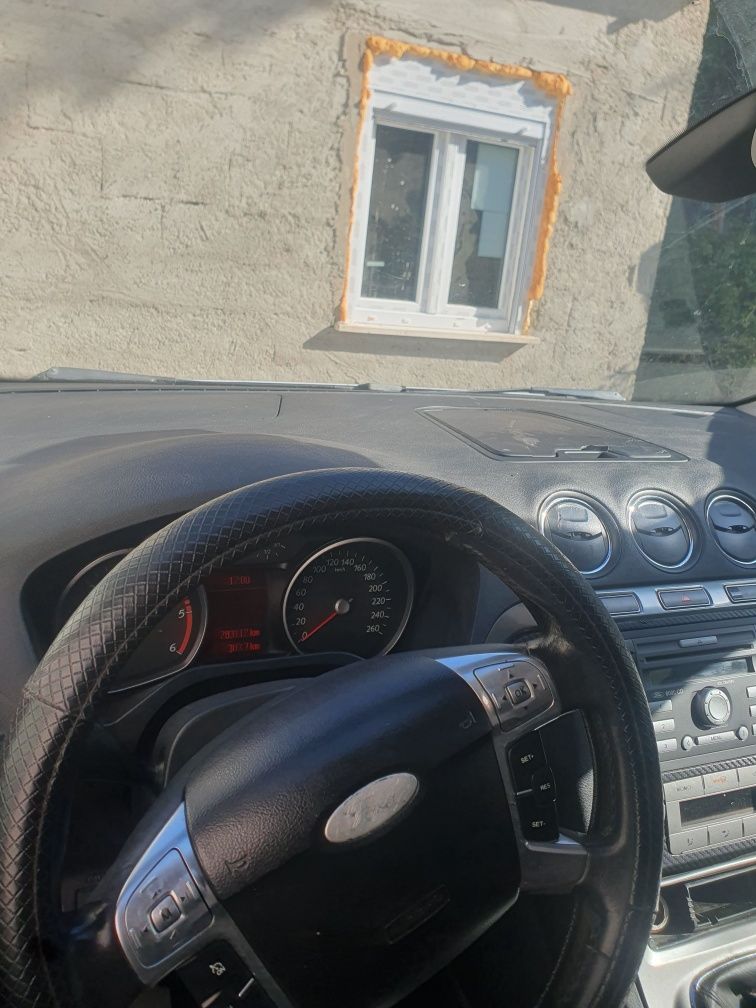 Ford s-max 2.0 140 cavalos posso aceitar algumas trocas