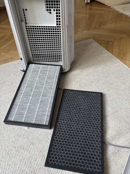 Oczyszczacz powietrza i nawilżacz Sharp UA-HD50E-L