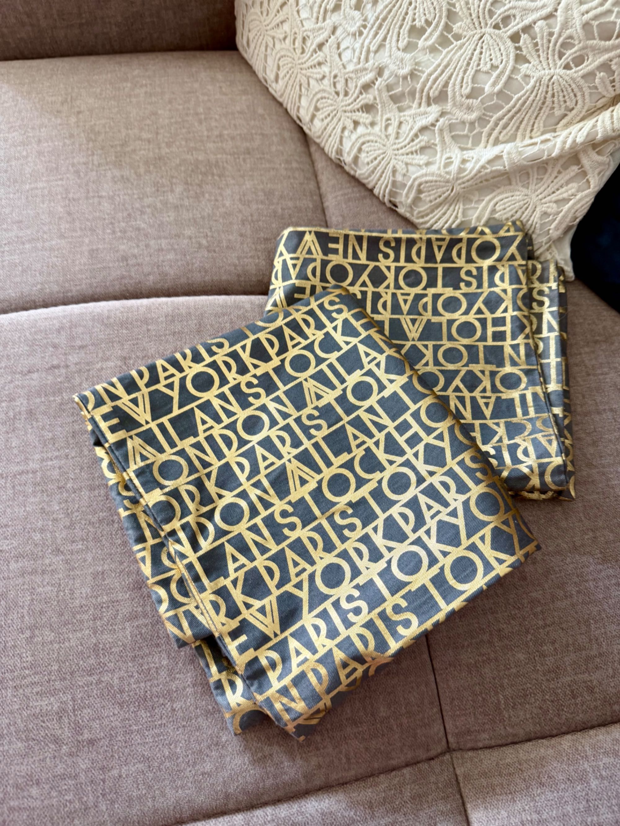 2 poszewki na poduszkę H&M 40x40