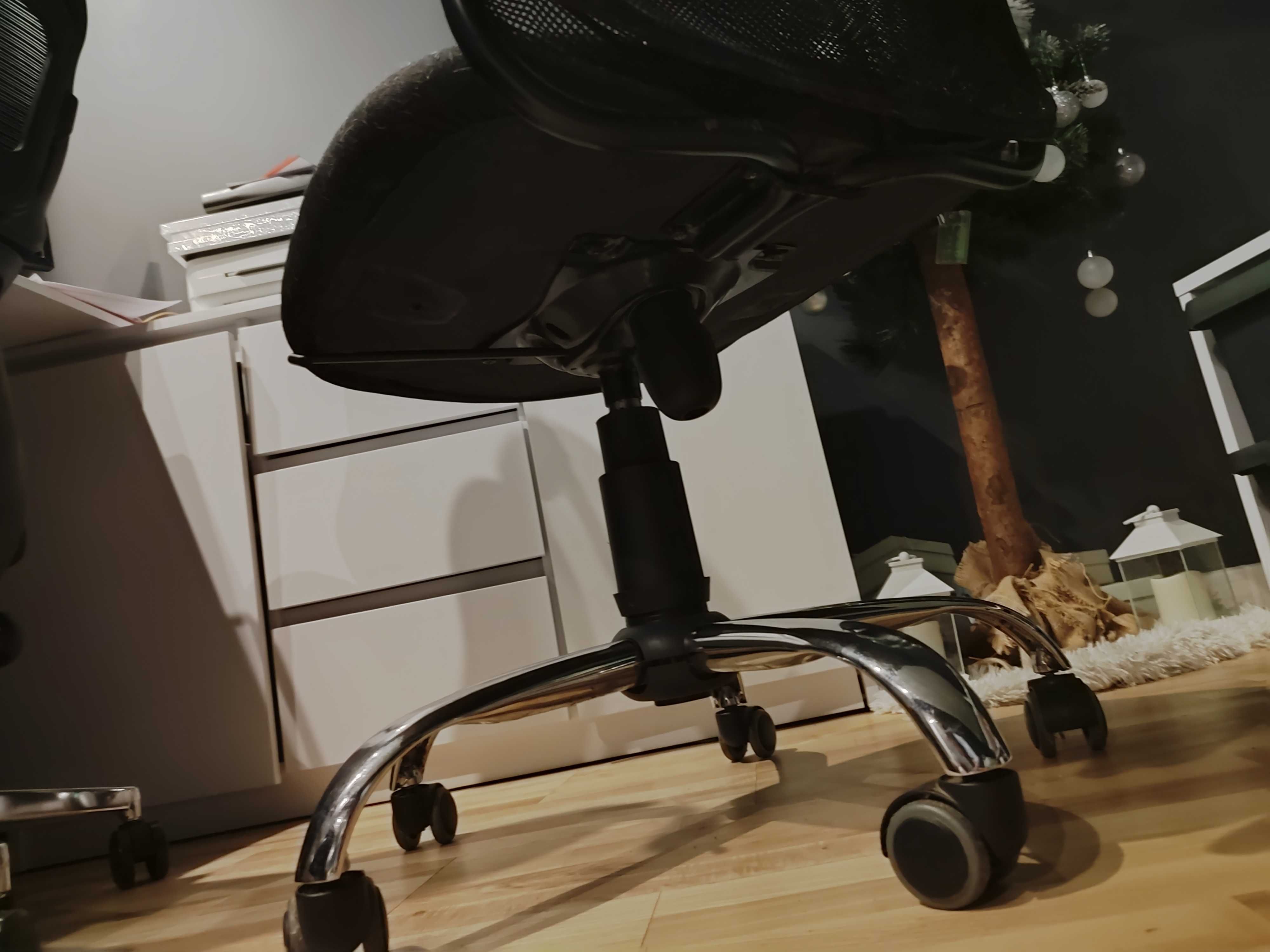 Fotel biurowy do biurka czarny