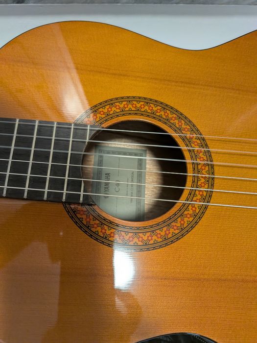 NOVA Guitarra Clássica Yamaha C40 NT - Cor Natural