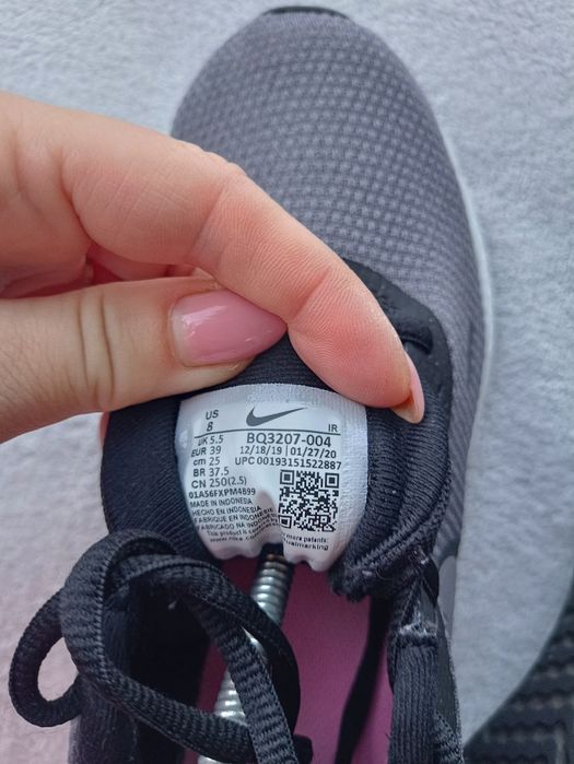 Женские кроссовки Nike р38.5-39