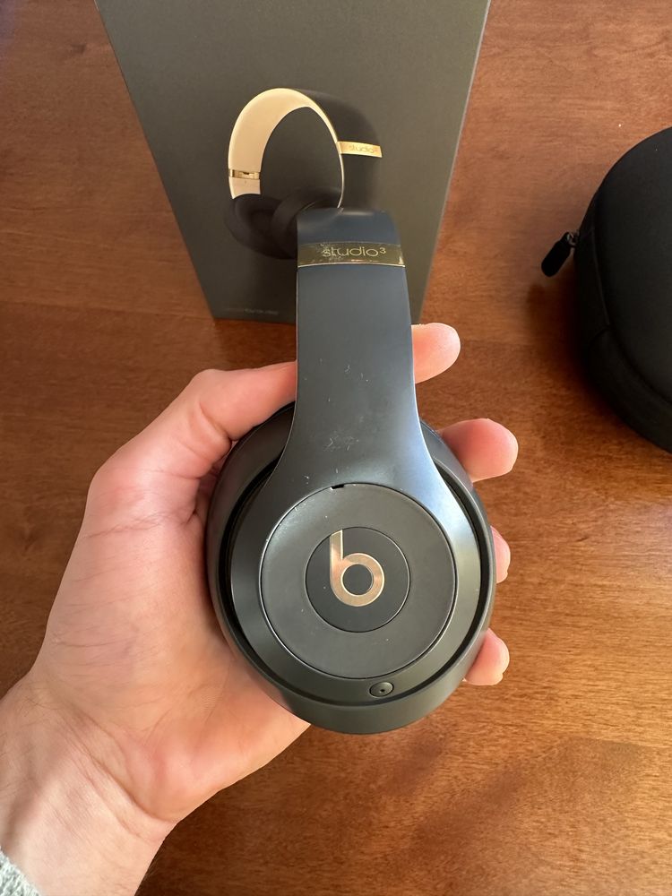 Beats Studio 3 Como Novos com Apple Care+ até 2025