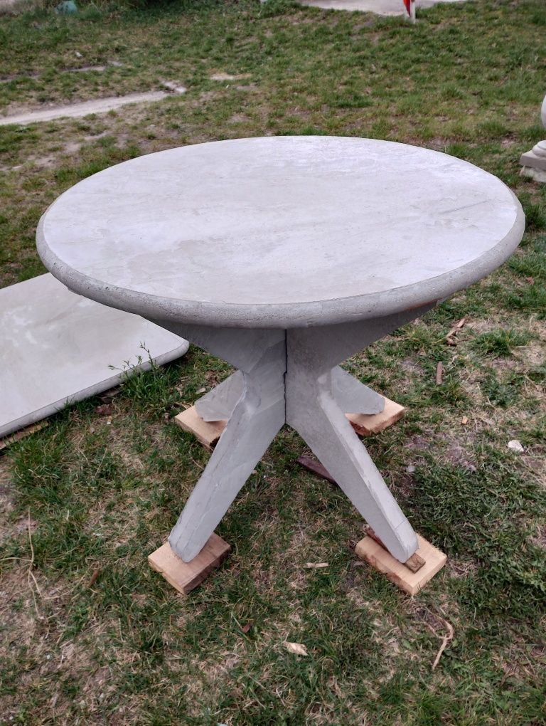 Nogi betonowe do stołu