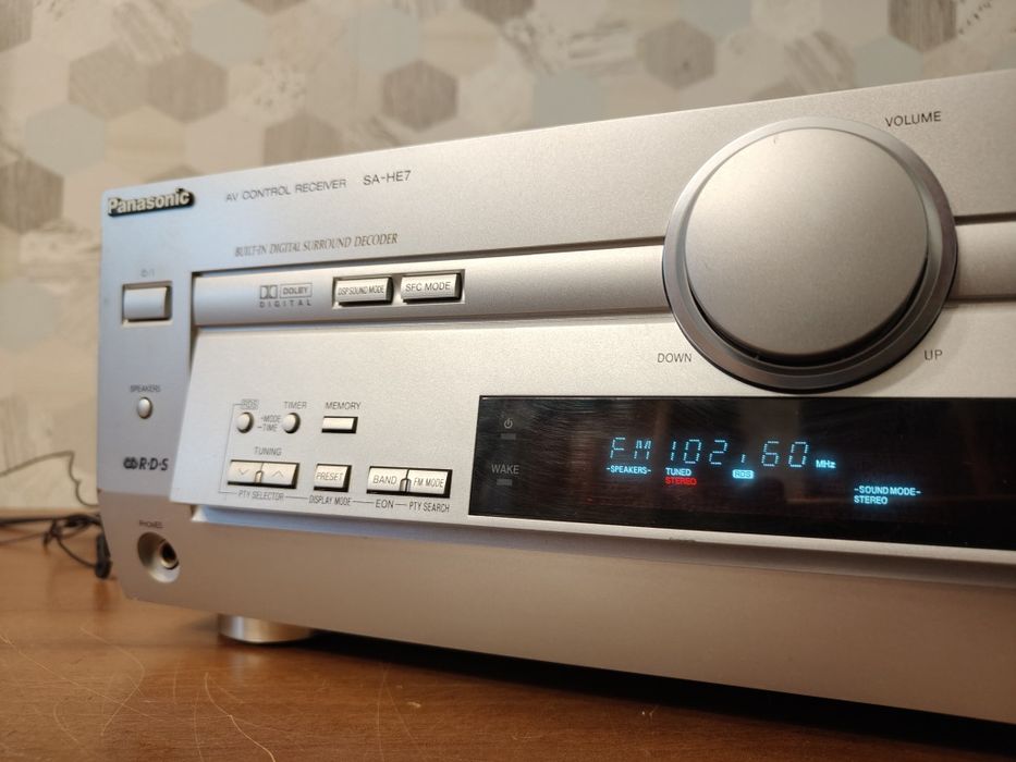Amplituner Panasonic SA-HE7 5.1