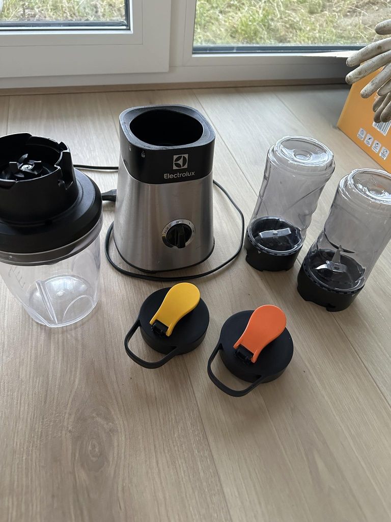 Blender kielichowy Good To Go esb2900