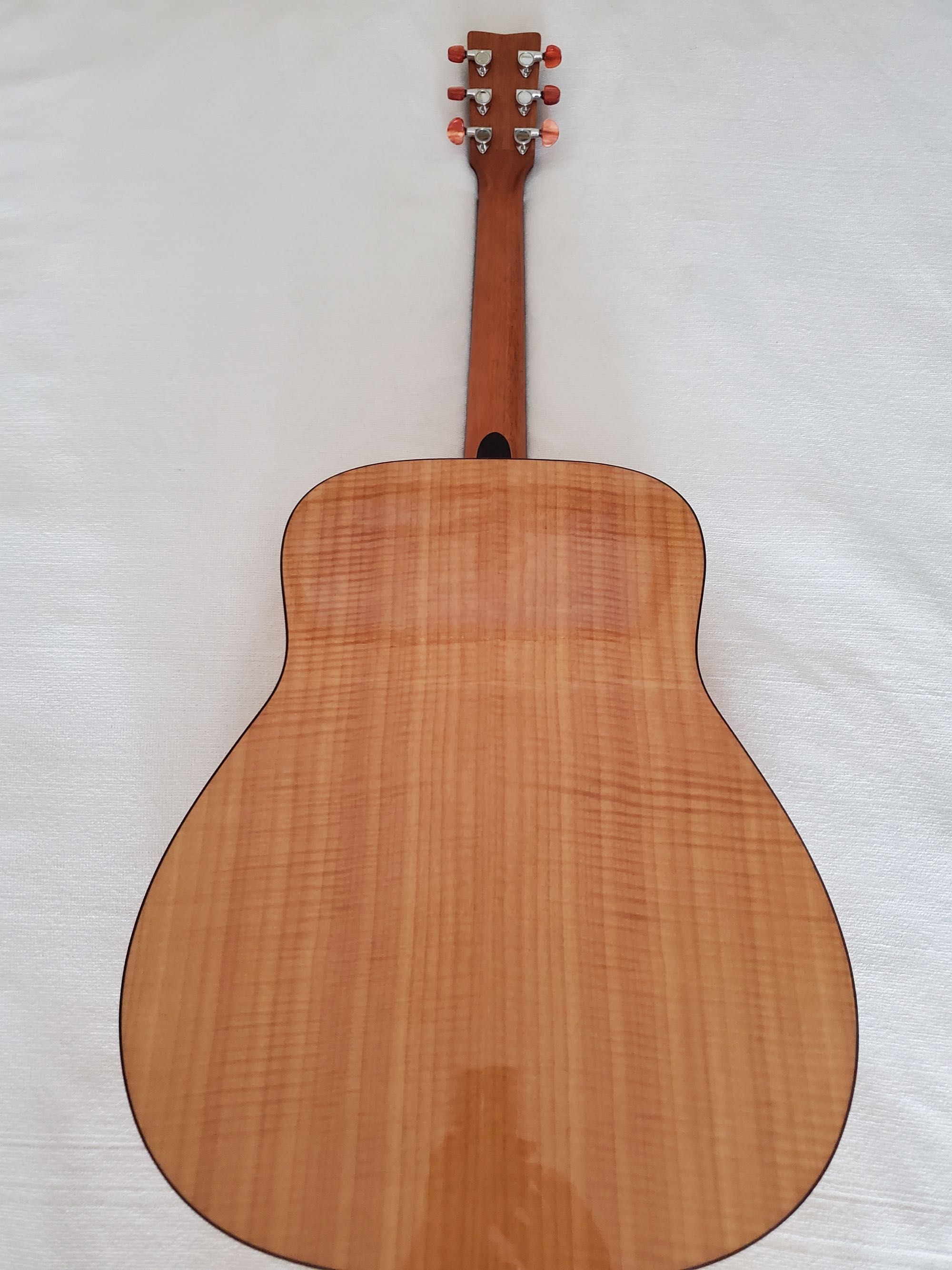 Акустическая гитара Yamaha FG750s