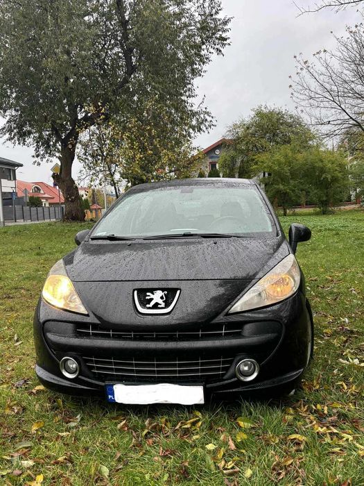 Peugeot 207 1.6 HDI Full Opcja , skóry ,klima ,hak