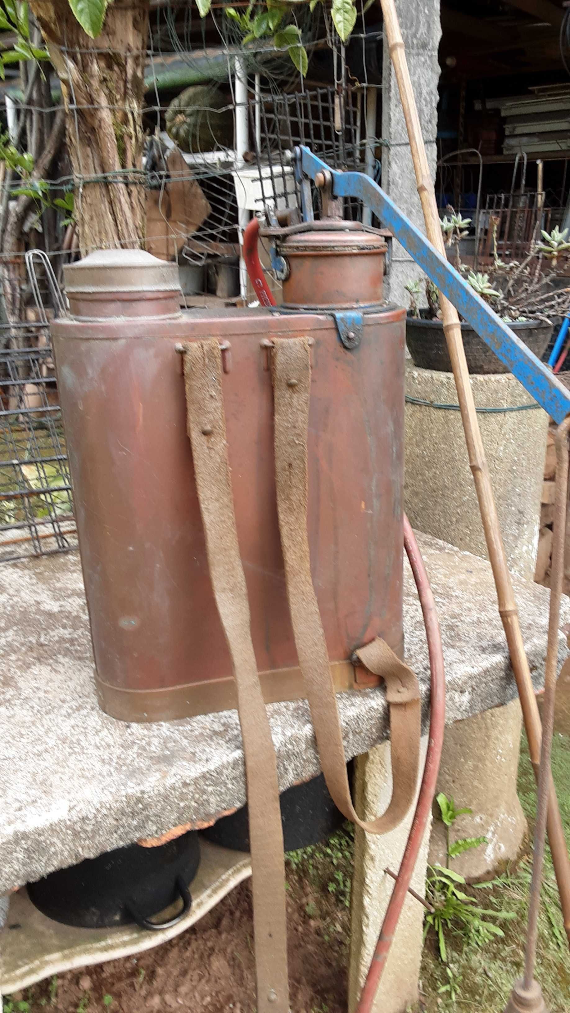 Pulverizador em cobre igual a novo
