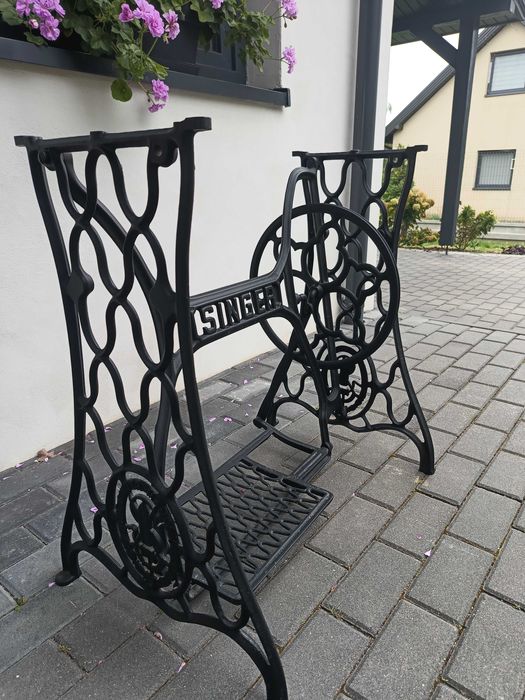 Podstawa nogi od maszyny do szycia SINGER