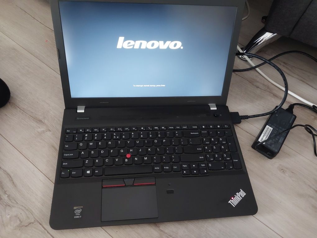 Laptop LENOVO E550 i7-5500/16gb RAM/250GB/,Win 10 +Stacja dokująca