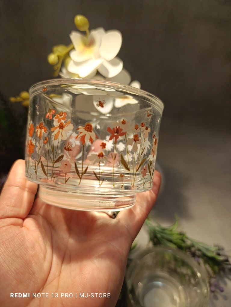 Szklany świecznik na tealight