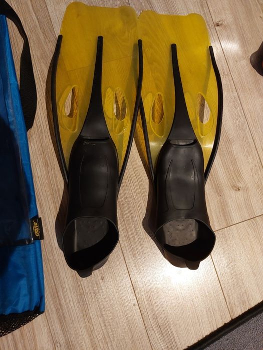 Płetwy do pływania roz. 36-37.