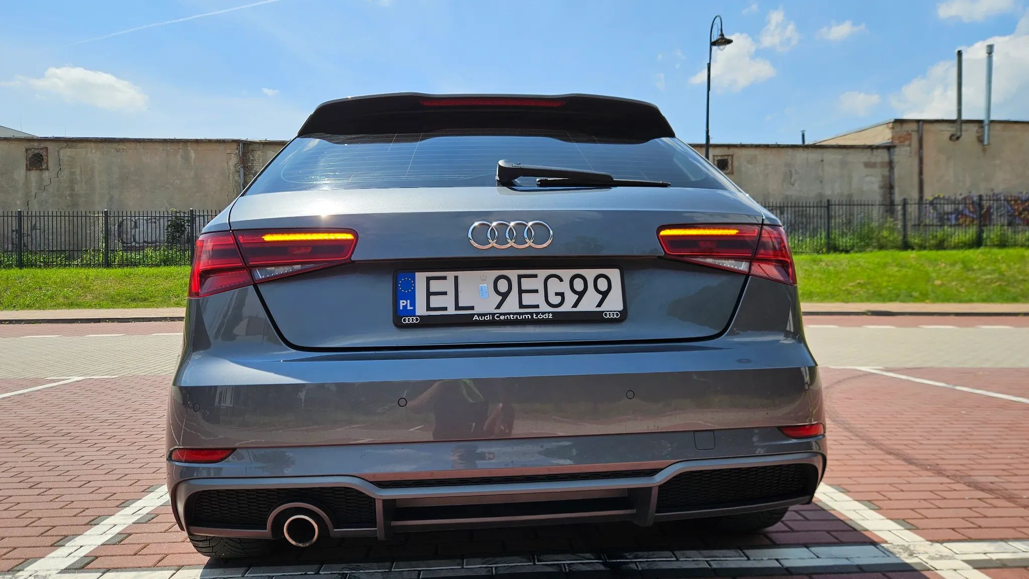 Audi A3 Audi A3 8V polift Daytona grey drive select asystent parkowania s-line