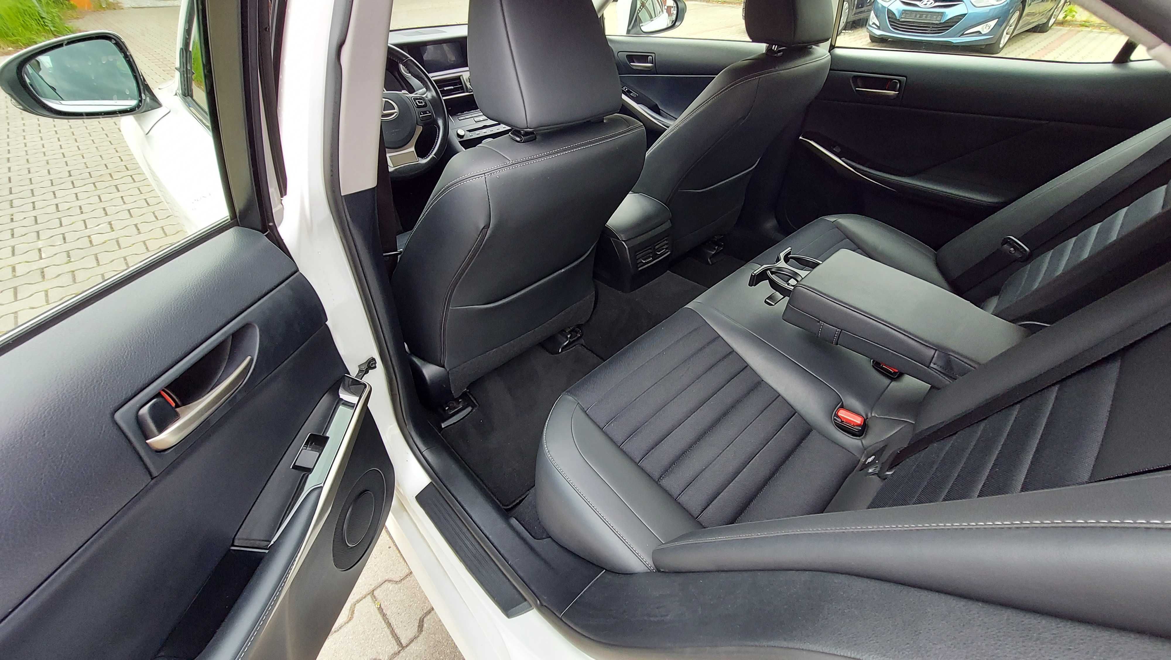 Lexus IS, IS200T, Wynajem długoterminowy samochodów, wypożyczalnia aut