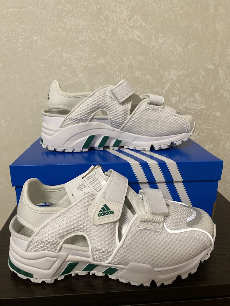 Adidas босоніжки eqt 93sndl