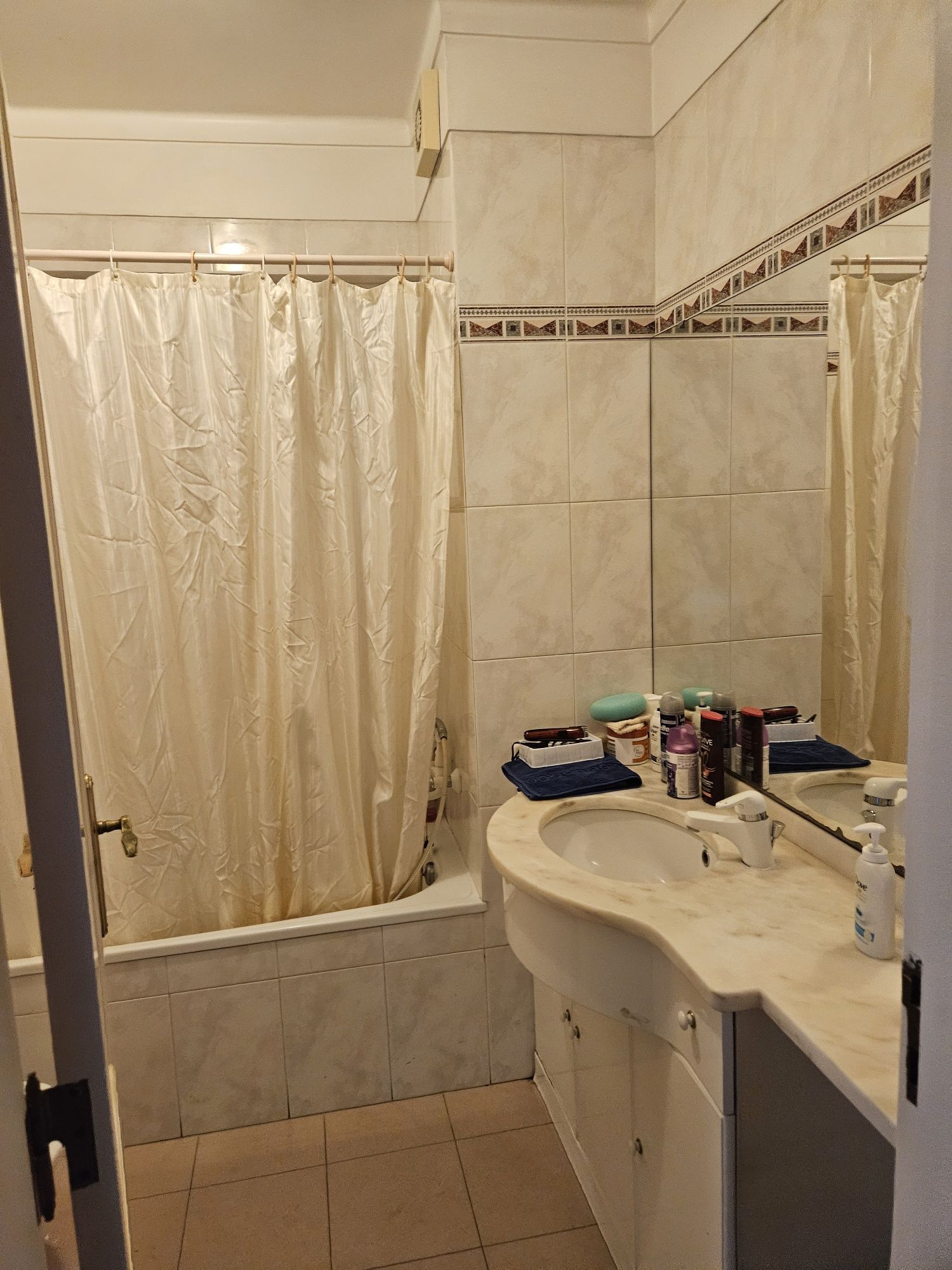 Arrendo quarto em Telheiras