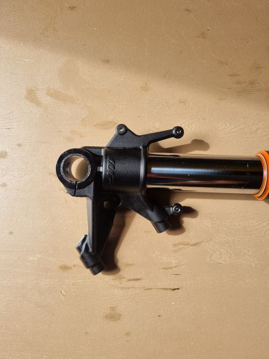 Laga prawa Ktm 1290 super duke r 2017rok