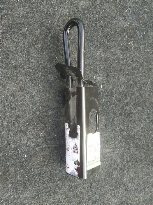 Dacia Duster I 1 hak zaczep ucho holownicze tył tylne nowe