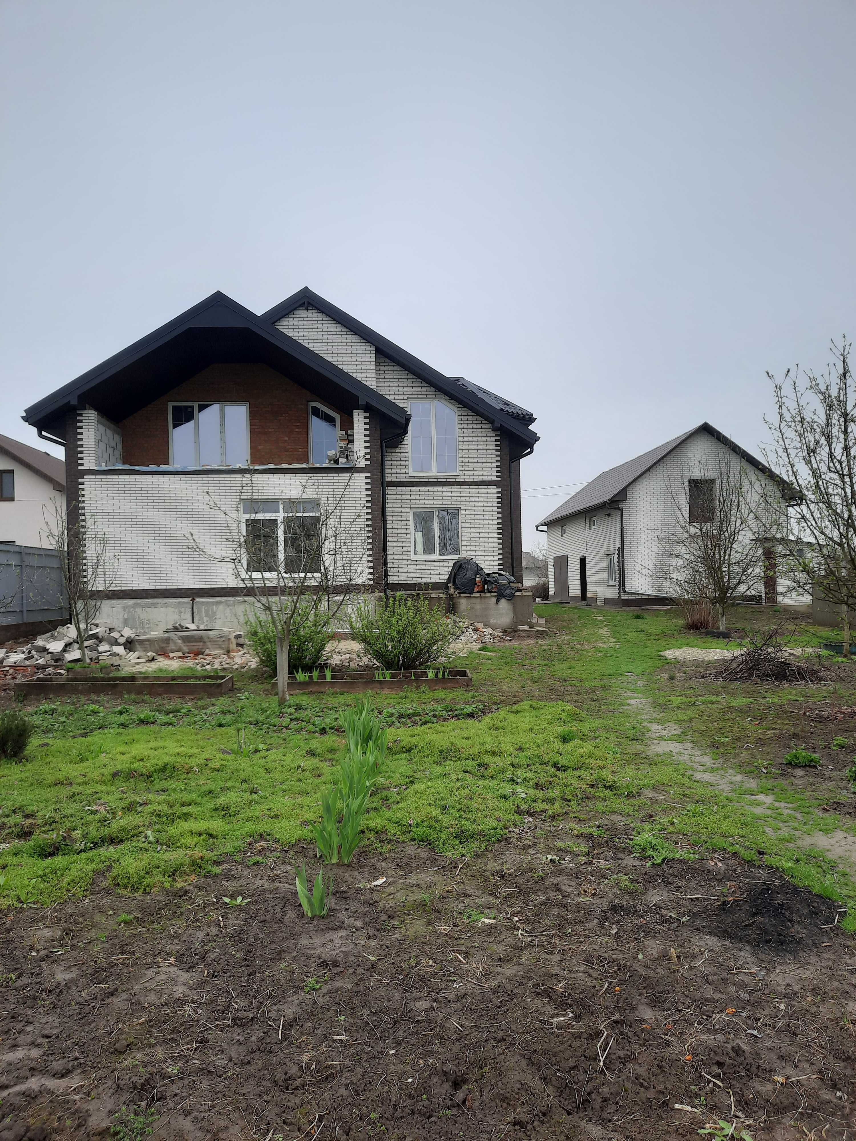 Продаж приватного будинку в селі  Красилівка